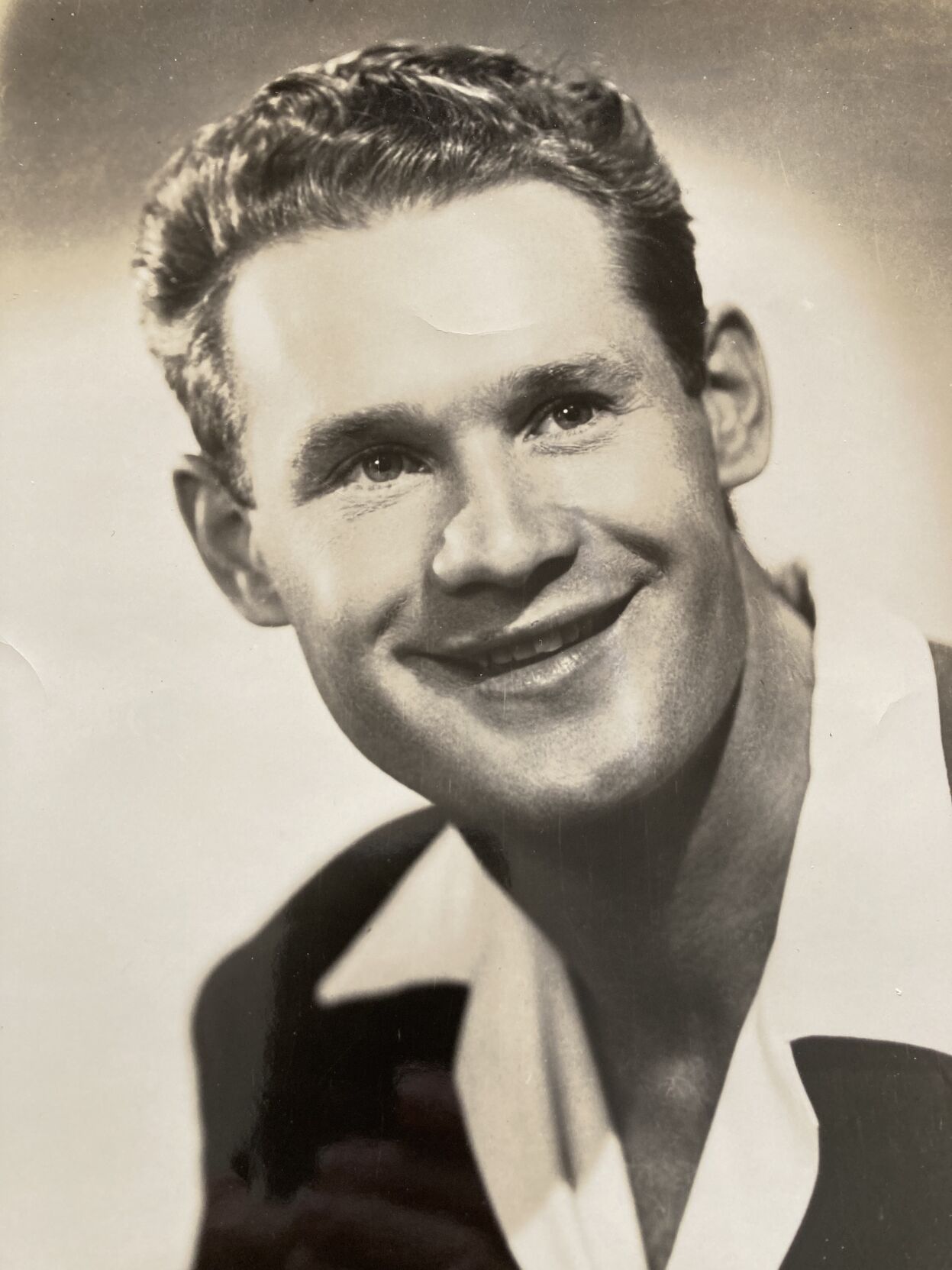 Eugene Krhin pic 1.jpg